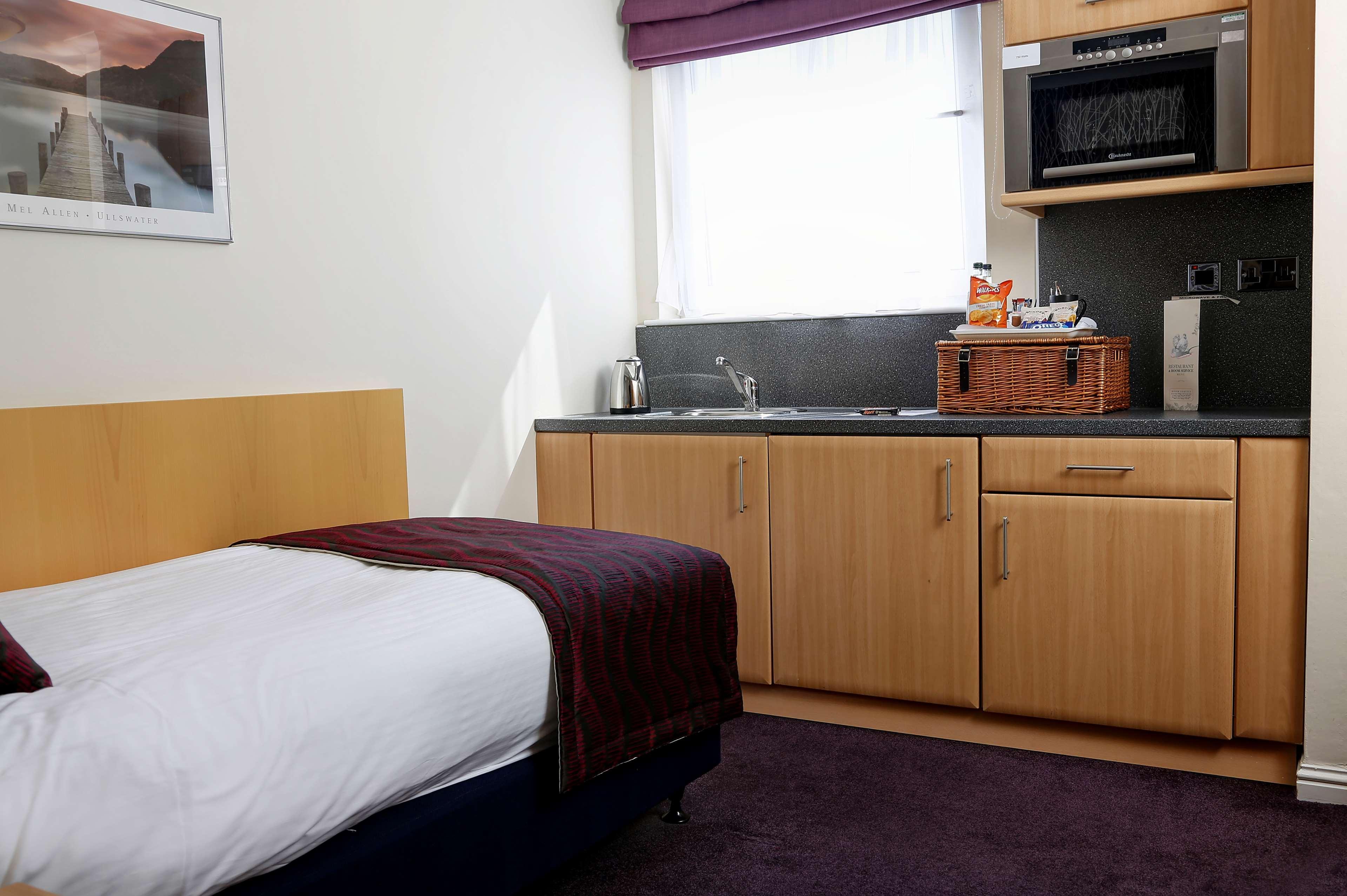 Sure Hotel By Best Western Aberdeen Exterior photo